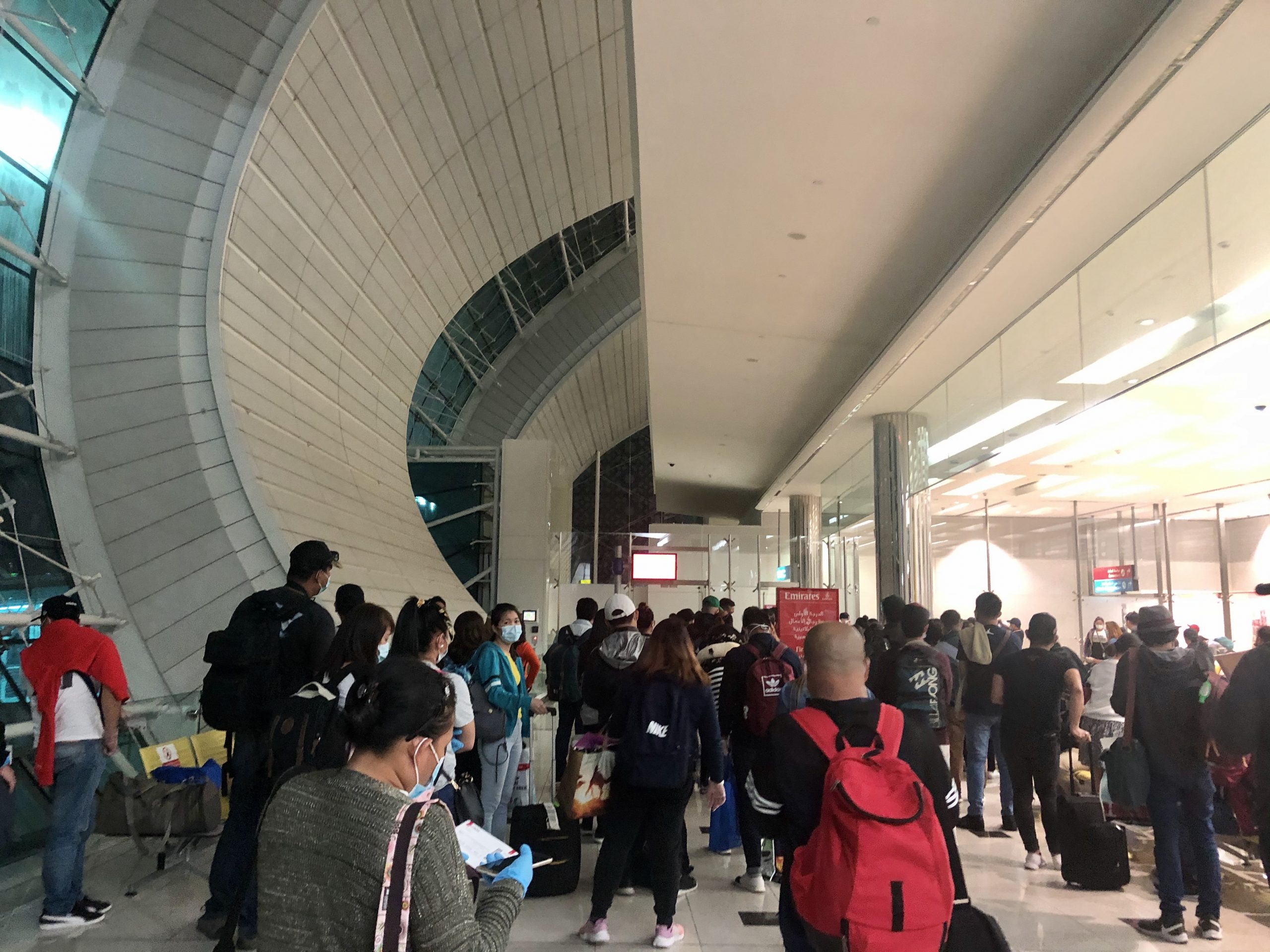 Dubai to Manila flight